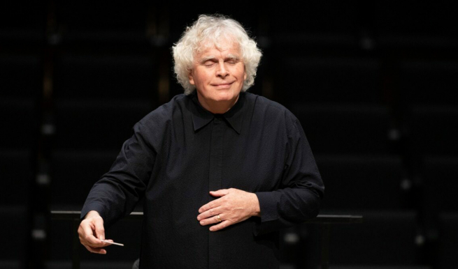 Sir Simon Rattle © Astrid Ackermann